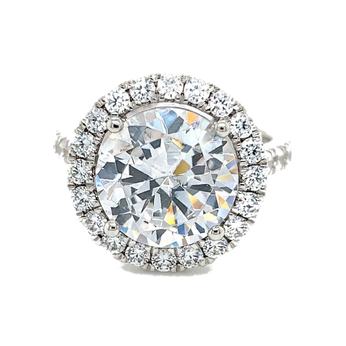 Round halo by Fuse Jewelry